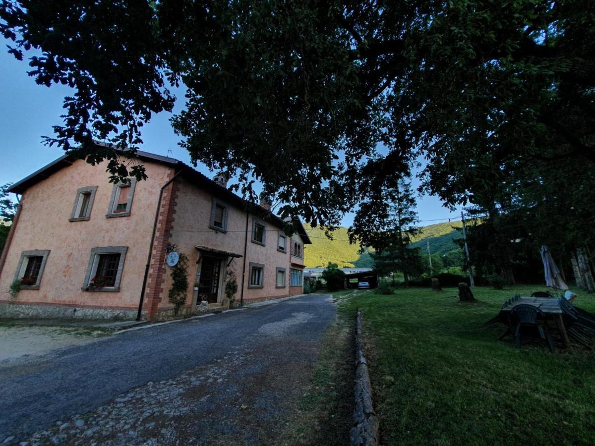 B&B Calecatine Rocca di Botte Exterior photo